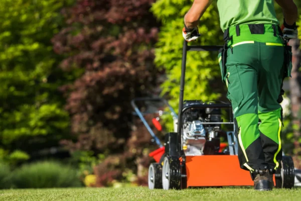 garden-maintenance-worker-york-pa